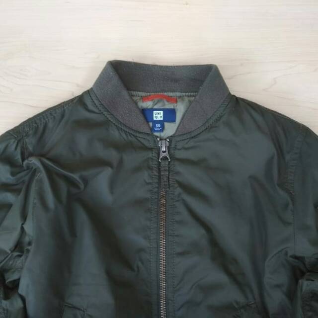 Jaket 2025 bomber uniqlo