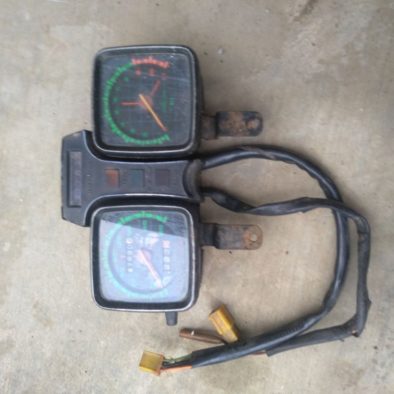 Jual speedometer spidometer suzuki TRS original | Shopee Indonesia