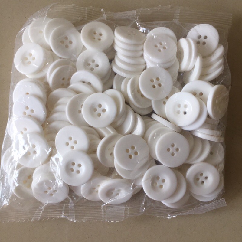 Jual kancing celana /kancing baju//21-25MM/hitam-putih | Shopee Indonesia