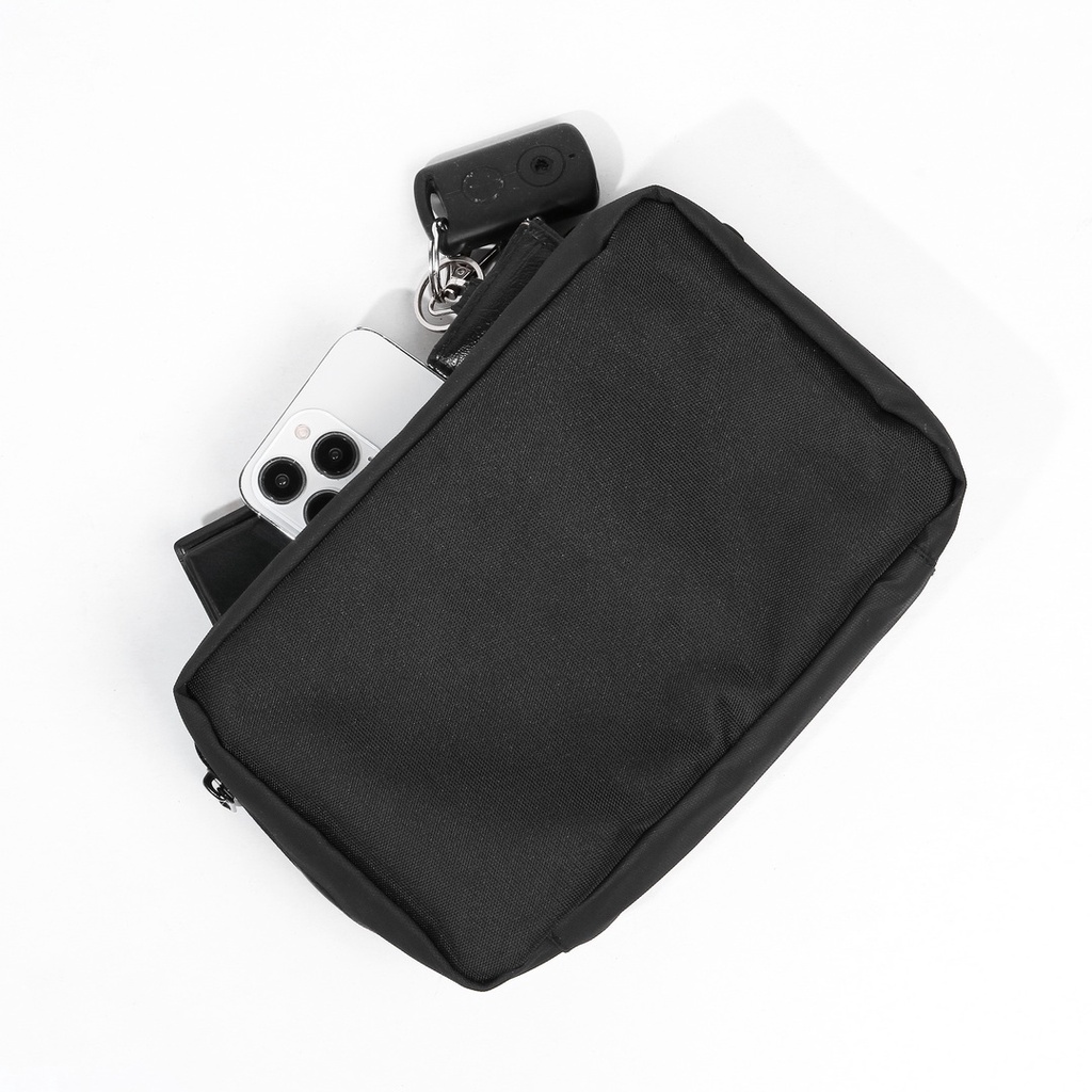 Jual ANT Project - Tech Pouch MOMENT Hitam Waterproof - Clucth Bag ...