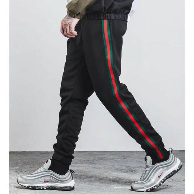 Jual Trackpants list gucci Shopee Indonesia