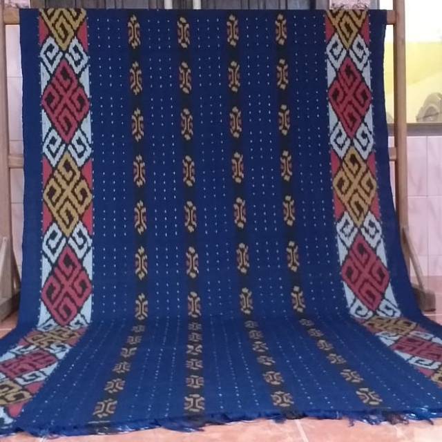 Jual KAIN TENUN BLANKET HALUSAN TORAJA | Shopee Indonesia