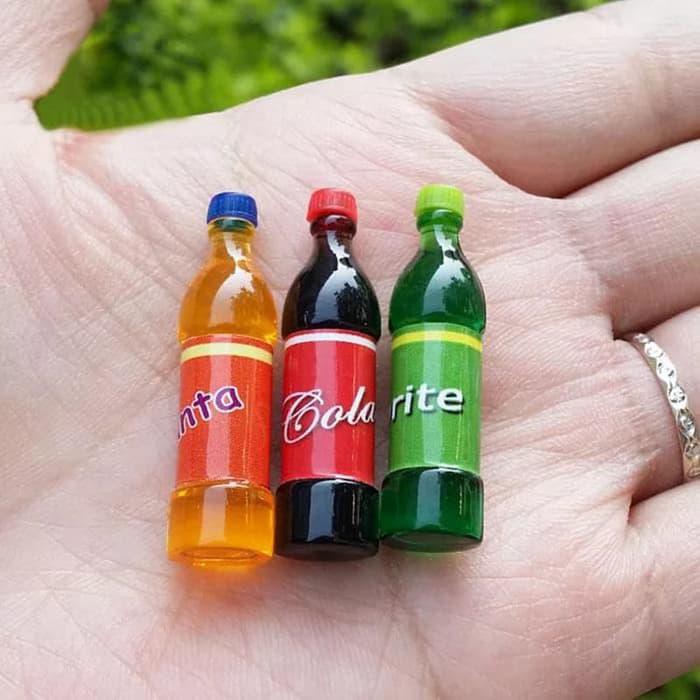 Jual Miniatur Minuman Soda Botol Coke Fanta Sprite 1 12 Shopee Indonesia