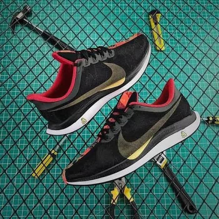 Jual Sepatu Nike Zoom Pegasus 35 Turbo CNY Chinese New Year Black Red Shopee Indonesia