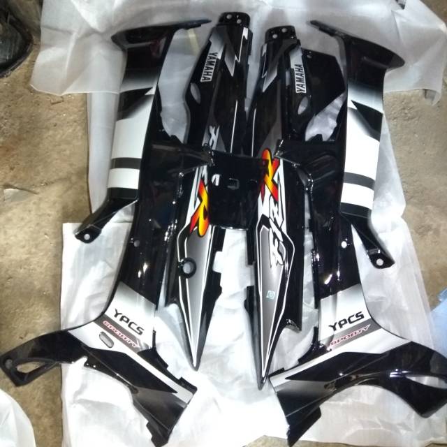 Jual Termurah Cover Body Dan Sayap Luar Dalem Yamaha Fizr F Zr Hitam Shopee Indonesia