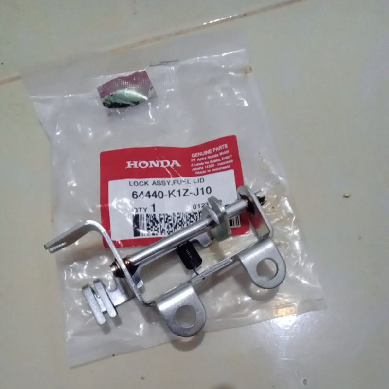 Jual Engsel Pembuka Tutup Tangki Bensin Lock Assy Fuel Lid Pcx 160 ...