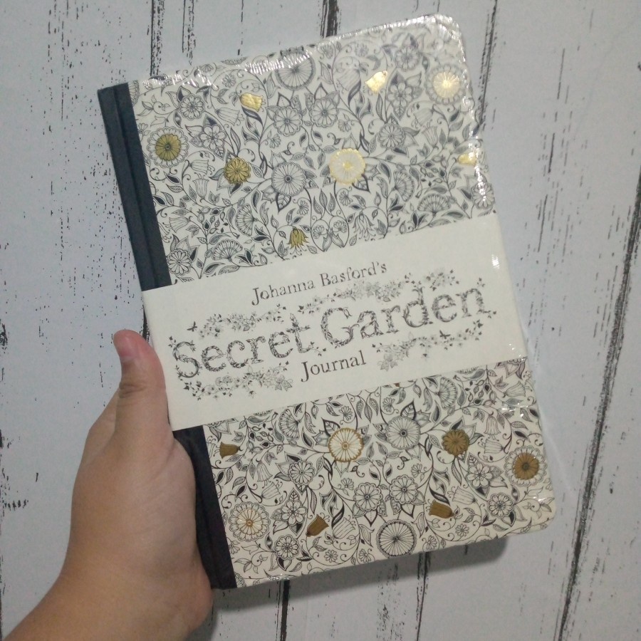 Jual Johanna Basford's Secret Garden Journal | Shopee Indonesia