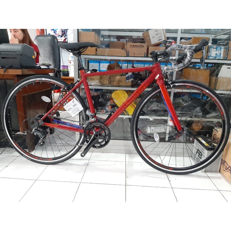 Road bike polygon strattos s2 hot sale