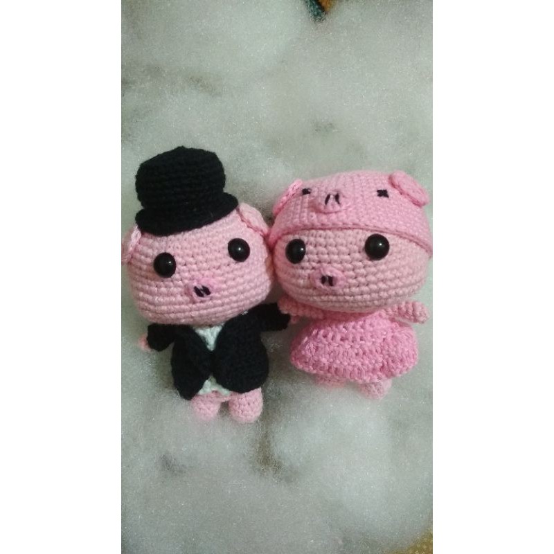 Jual boneka rajut piggy / babi couple / amigurumi piggy / babi couple ...