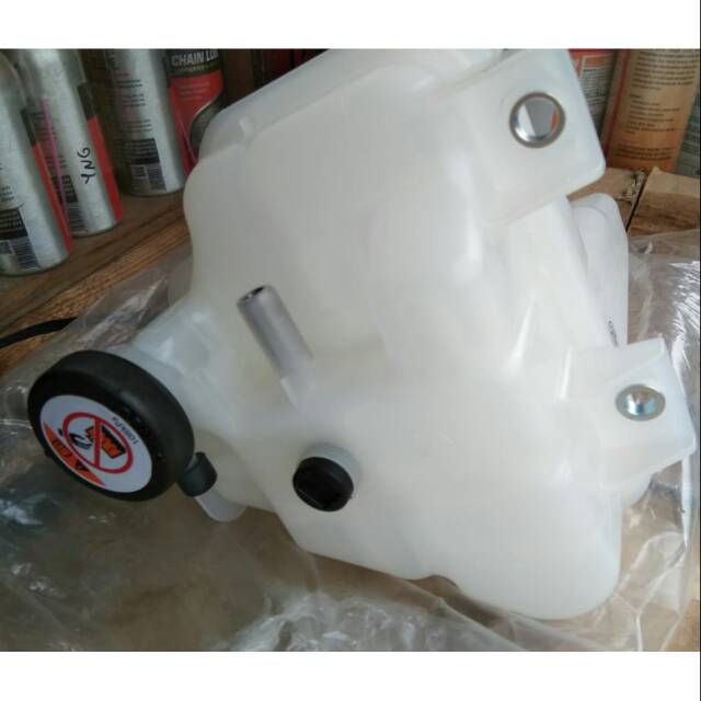 Jual Tabung Air Radiator Toyota Hilux Revo Fortuner VRZ dan Innova ...