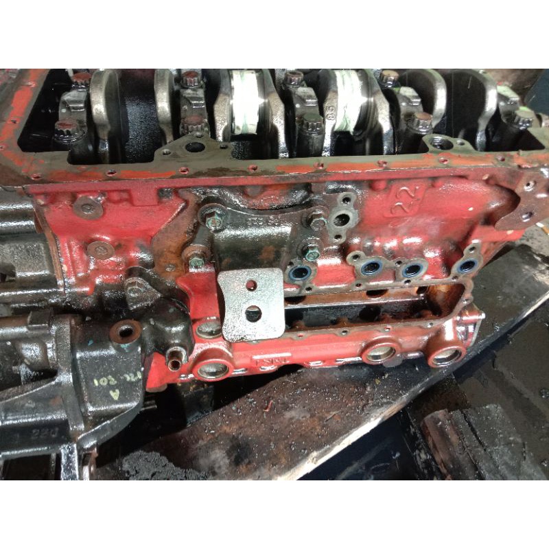 Jual blok mesin Hino Dutro 130 atau Toyota Dyna | Shopee Indonesia