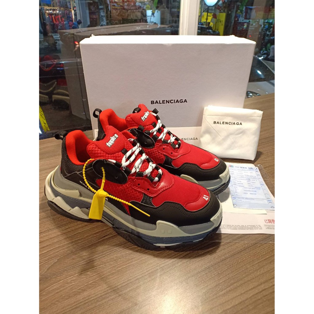 Jual Sepatu B*lenci*g* Triple S (Lengkap Box & Invoice) | Shopee Indonesia