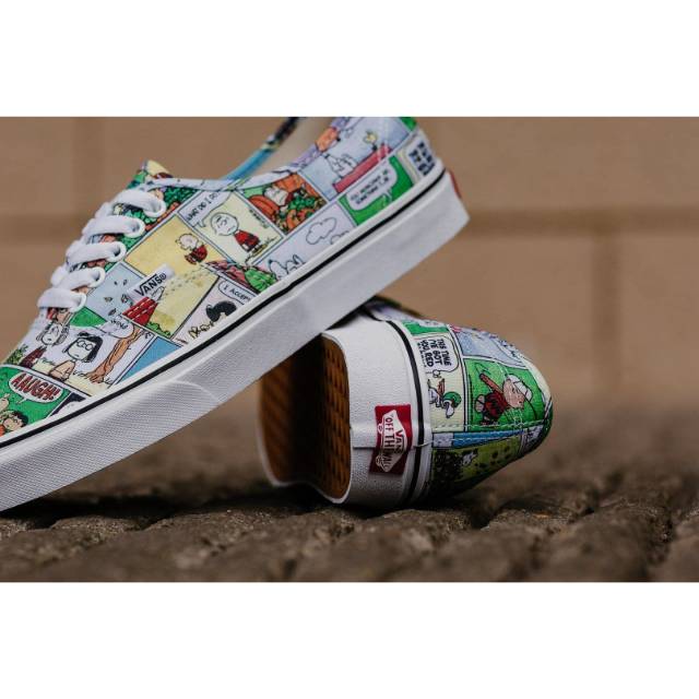 Jual Vans Authentic Peanuts Comic Black/True White | Shopee Indonesia