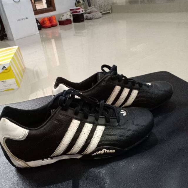 Jual Sepatu adidas golf series goodyear Shopee Indonesia