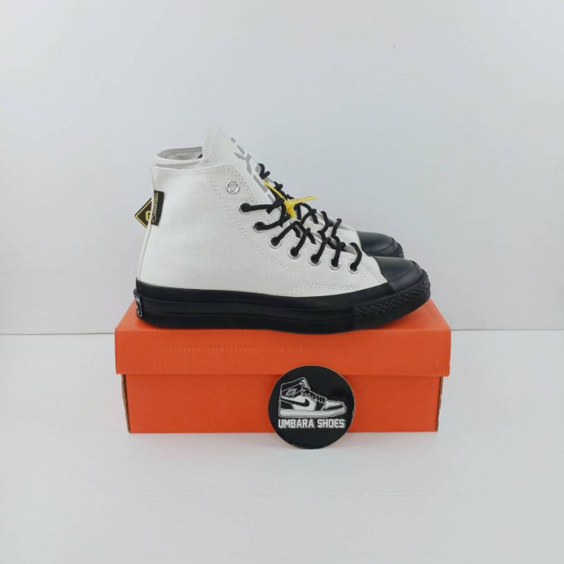 Jual Sepatu Converse Chuck Taylor All Star 70 Hi Gore tex White Black 162349C 100 BNIB Shopee Indonesia