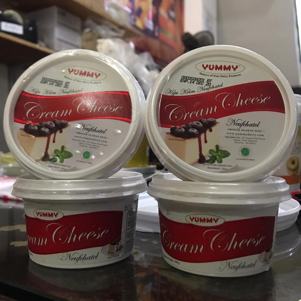 Jual Yummy Neufchatel Cream Cheese 250gr Gosend / Grab Only