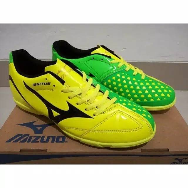 Harga sepatu 2024 futsal mizuno ignitus