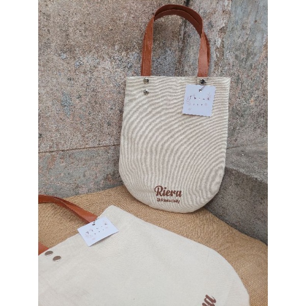 Jual souvenir custome Riera | Shopee Indonesia