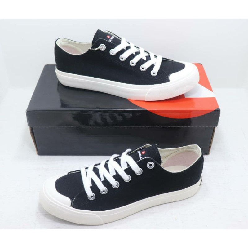 Jual Sepatu Casual Airwalk NEW BASIC CANVAS LOW Shopee Indonesia