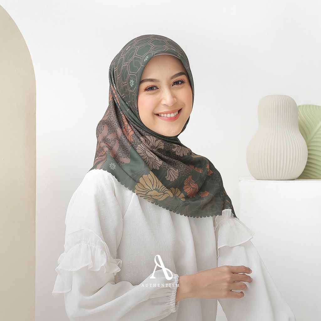 AUTHENTISM ID Queen Bee Series Kerudung Segi Empat Motif Voal Ultrafine Lasercut Premium