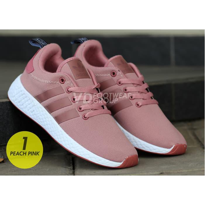 Sepatu adidas sport wanita top