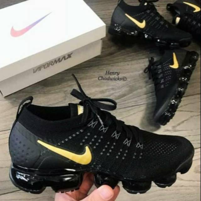 Jual NIKE VAPORMAX BLACK GOLD Shopee Indonesia