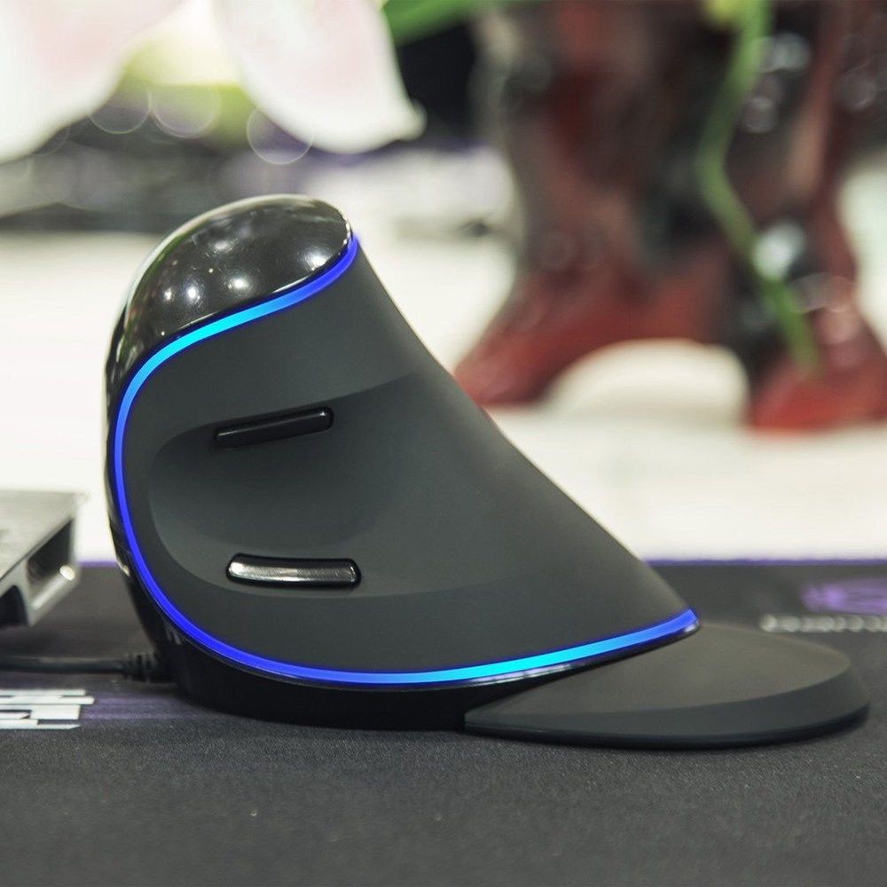 Jual Mouse Ergonomis & Vertical Wired Dengan List Lampu LED Untuk PC ...