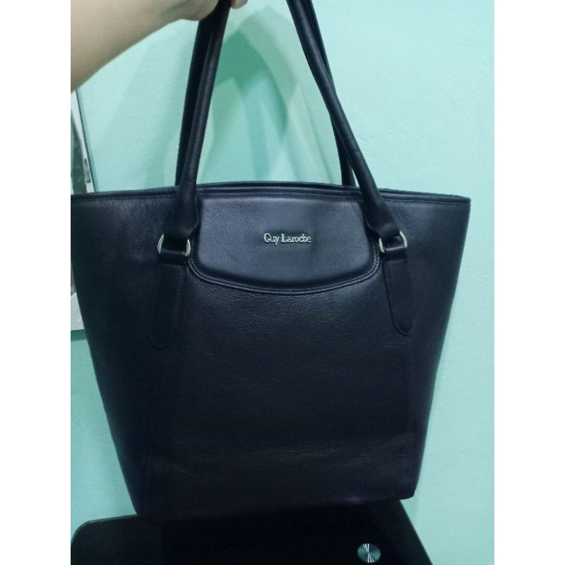 Jual Preloved tas GUY LAROCHE original Tote Selempang kulit unisex