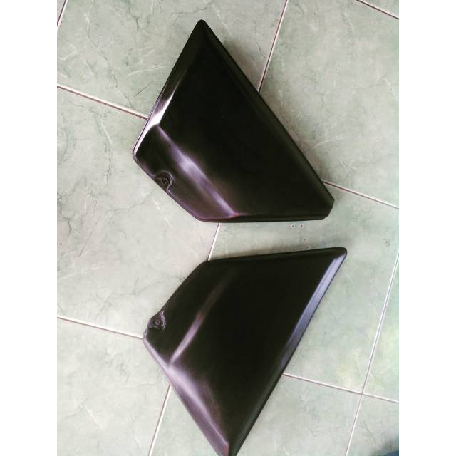 Jual Cover kempolan box aki kawasaki binter merzy kz200 | Shopee Indonesia