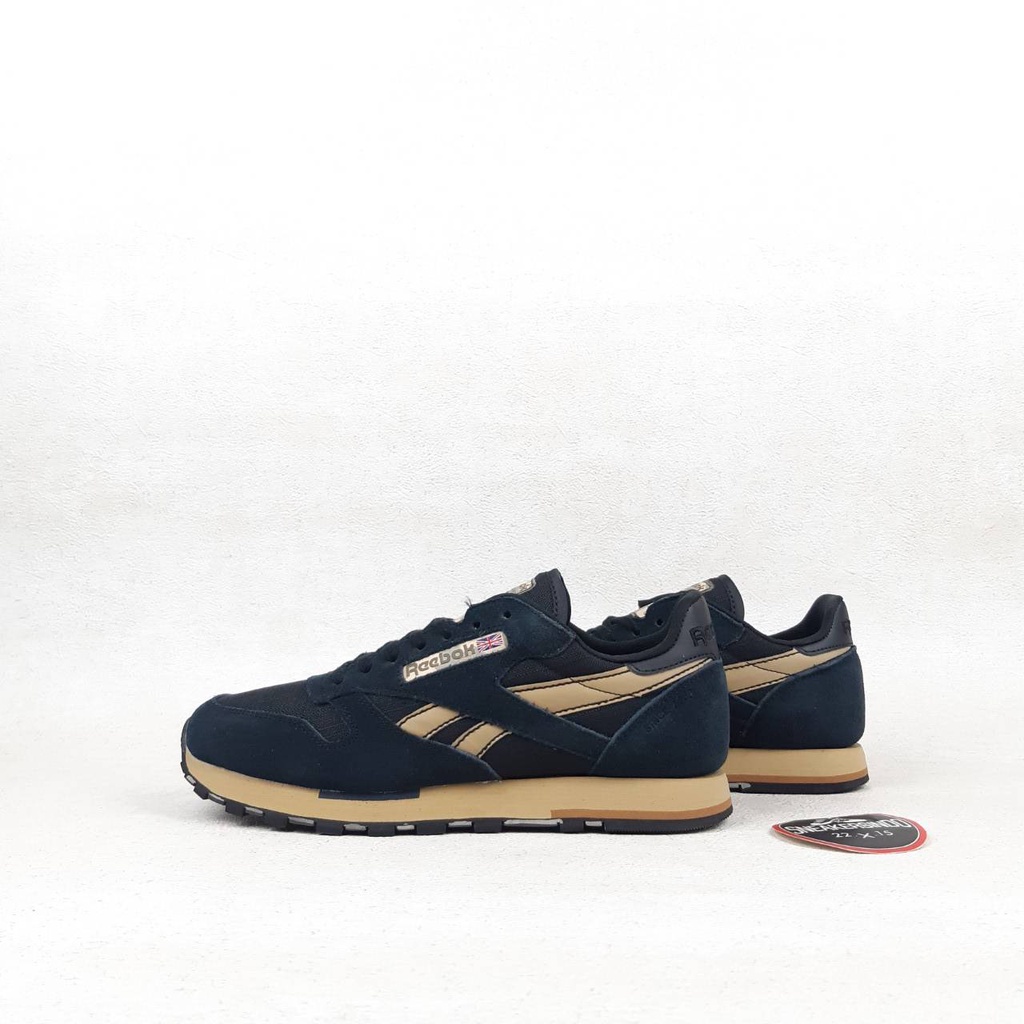 Jual Sepatu REEBOK Classic Leather Utility Navy biru dongker | Shopee ...