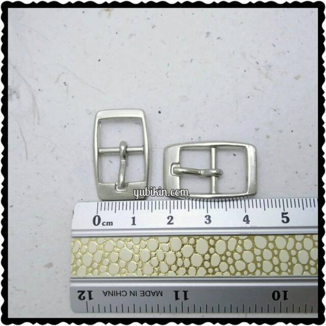 Jual 1 Lusin Gesper Persegi + Jarum Besi Warna Silver 1,2cm/12mm ...