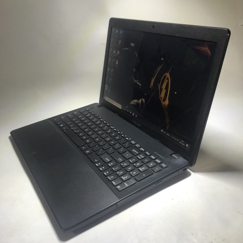 Jual laptop gaming editing - Asus X552L Core i5 Gen 4 - Dual VGA Nvidia ...