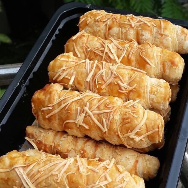 Jual Cheese Roll Prima Rasa Bandung / Oleh oleh Keju Roll Keju Gulung ...