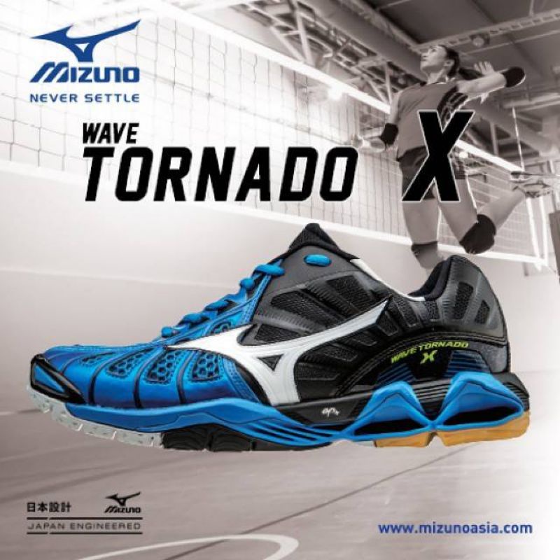 Mizuno tr9 clearance mid