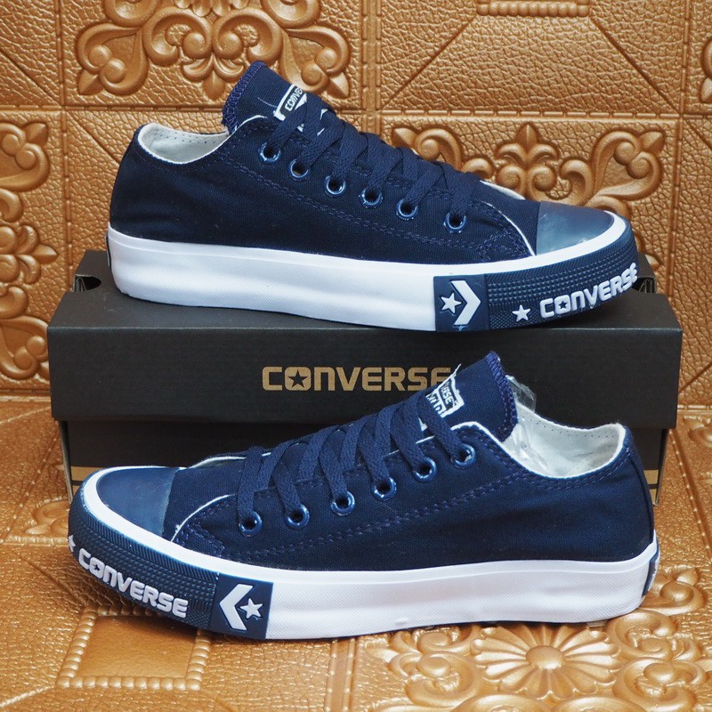 Harga sepatu hotsell converse limited edition