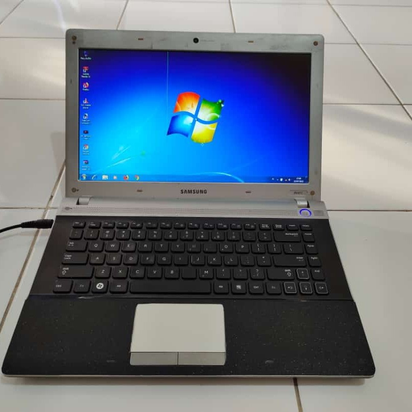 Jual HARGA LAPTOP BEKAS || Samsung RV411 dual-core P6100 Ram 2gb hdd ...