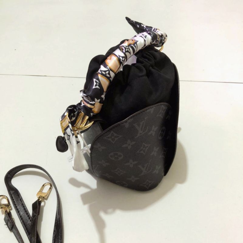 Tas import eks LOUIS VUITTON monogram serut handbag besar - Fashion Wanita  - 800669996