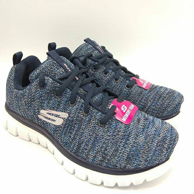 Skechers finned twisted fortune