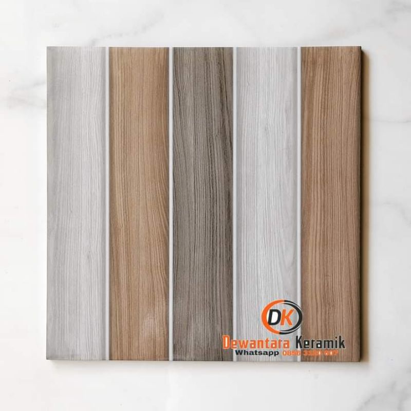 Jual Keramik Lantai Motif Kayu Arwana Columbia Pare Kdiri Shopee Indonesia