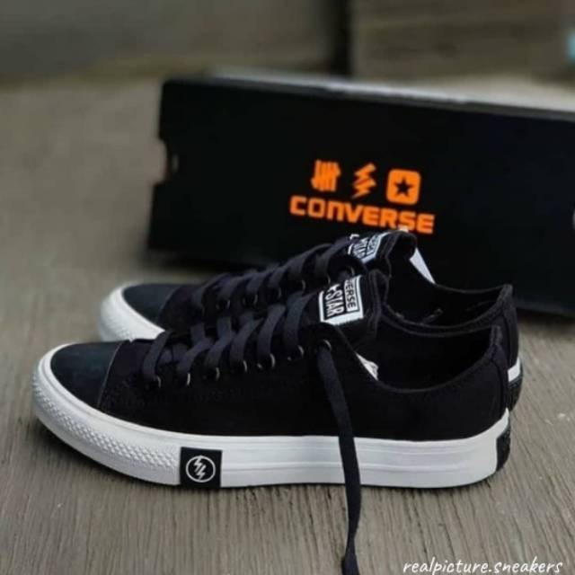 Harga converse 2025 x undefeated original