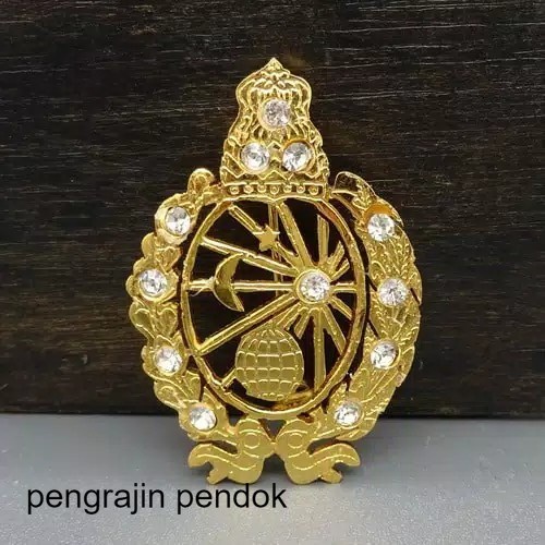 Jual Pin Bros Lambang Logo Keraton Solo Paling Mewah Shopee Indonesia