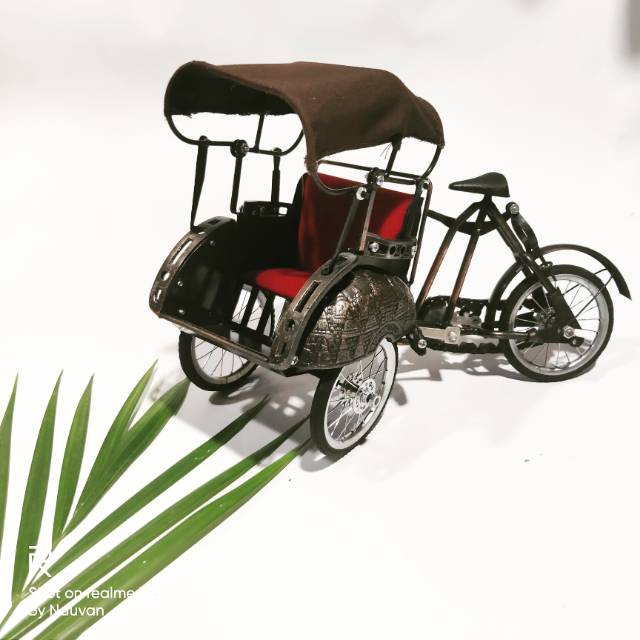 Jual MINIATUR BECAK JOGJA KERAJINAN HIASAN OLEH-OLEH KHAS JOGJA ...