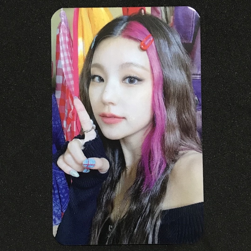 ITZY イェジ crazy in love shopee トレカ ITZY イェジ LOCO CRAZY IN LOVE shopee トレカ - メルカリ