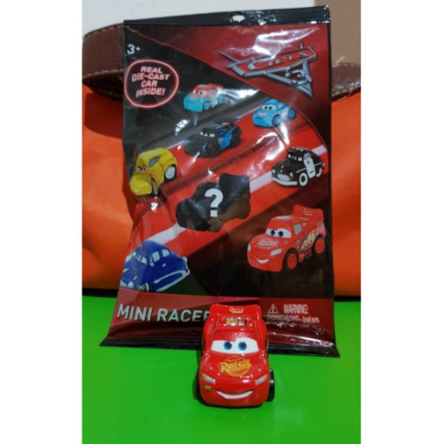 Jual Disney Mini Racer Cars 3 - Lightning McQueen | Shopee Indonesia