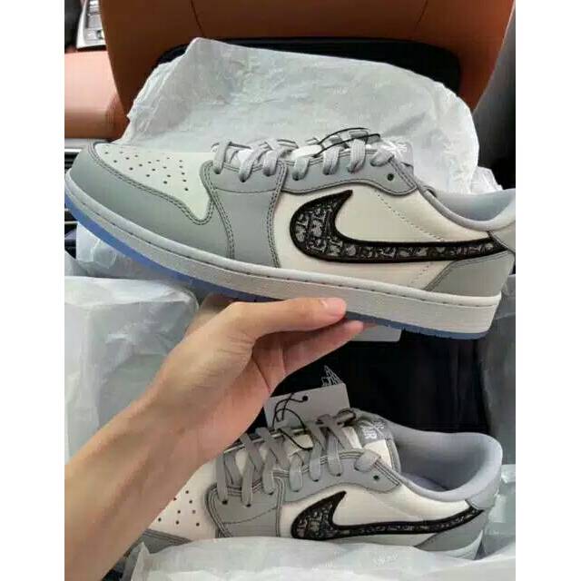 Jual Air Jordan x Dior KW Premium 1 : 1 | Shopee Indonesia