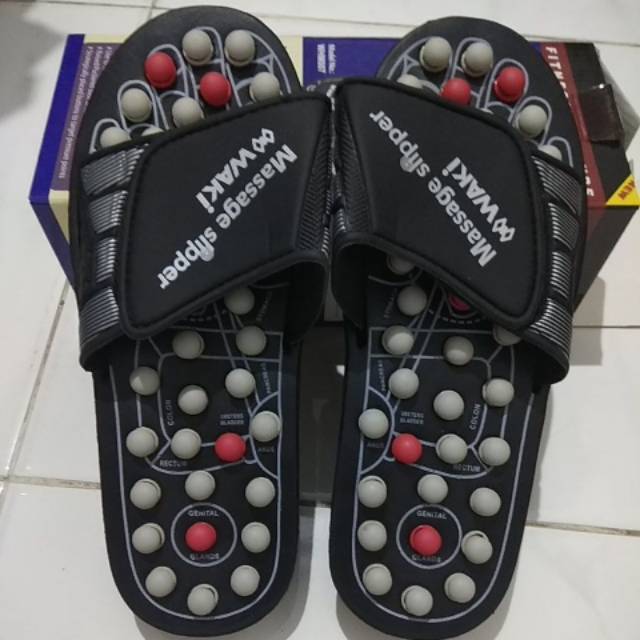 Waki slipper store massager