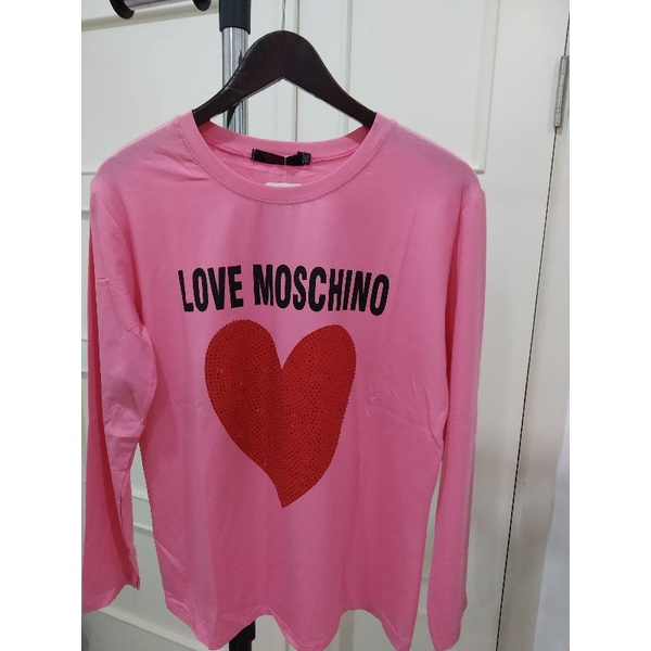 Kaos lengan discount panjang moschino