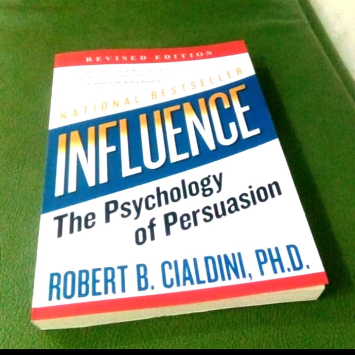 Jual Buku Influence: The Psychology Of Persuasion, Revised Edition ...