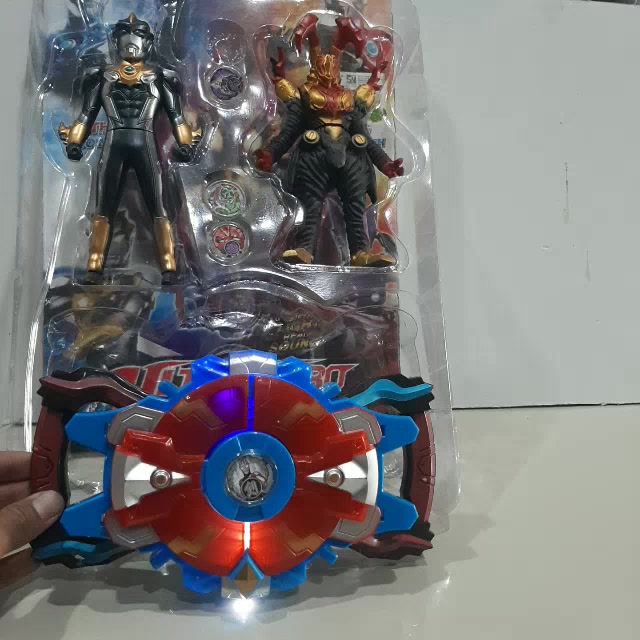 Jual Figur ultraman rosso dan monsters set dx R/b gyro turning device ...