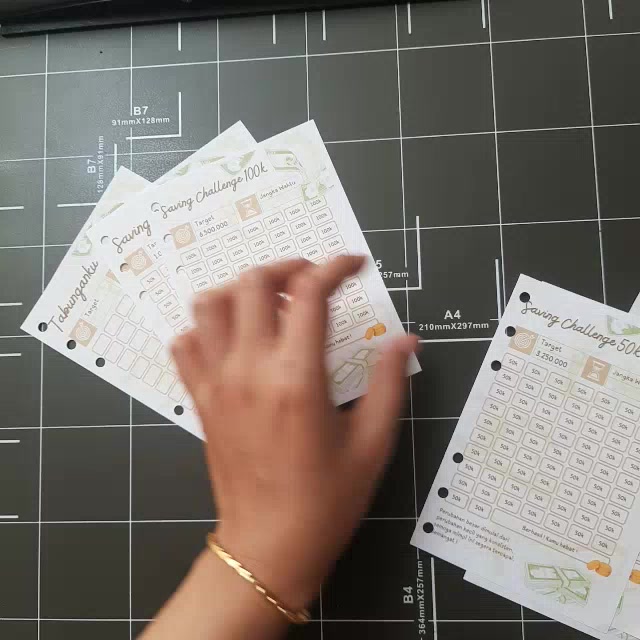 Jual Kertas Binder Saving Challenge 8 Lembar Tantangan Target Menabung ...